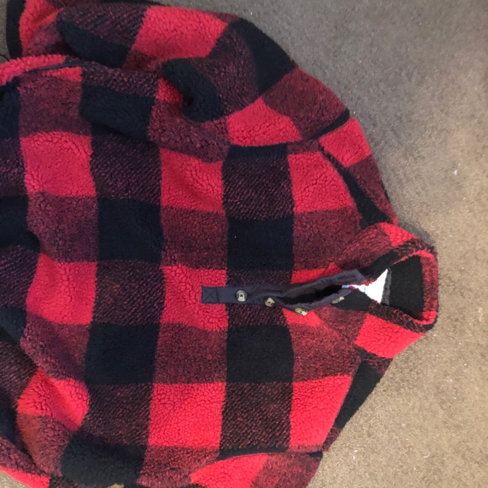 NEVER WORN quarter zip fluff